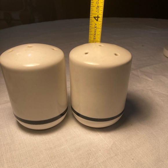 MCM Salt and Pepper Shakers Stoneware - Picture 2 of 9